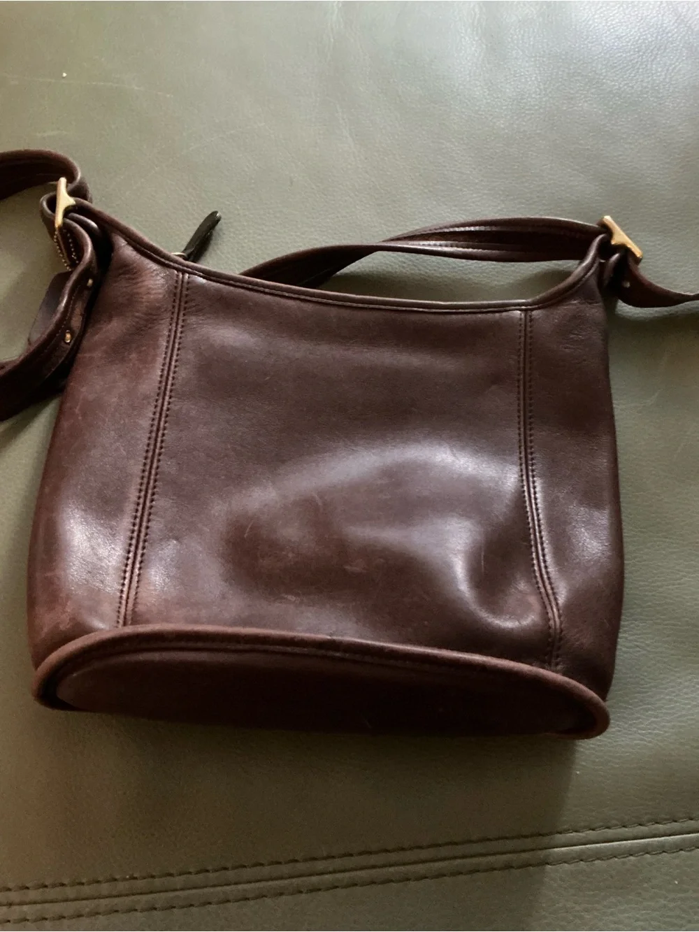 Extremely rare Costa Rica Authentic Coach Dark 9080 shoulder  Bag